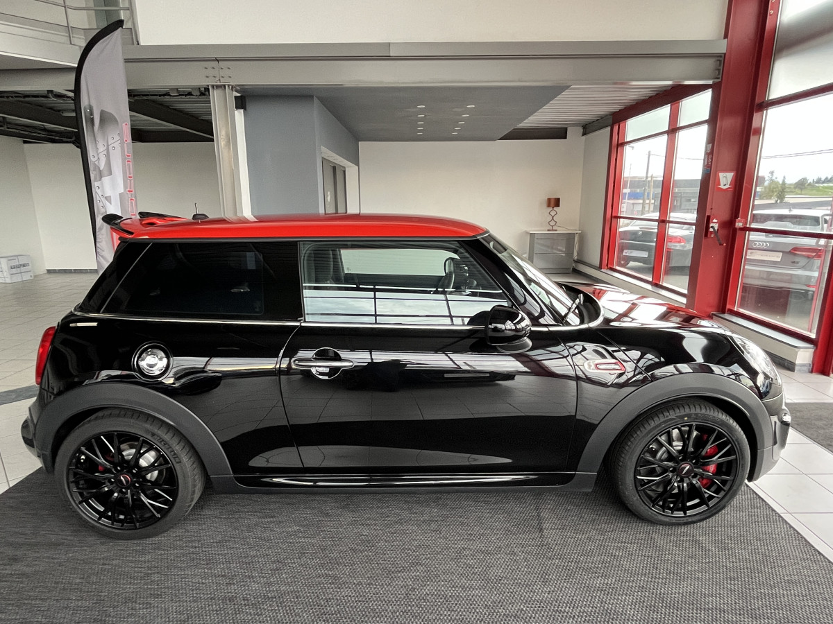 MINI  JOHN COOPER WORKS 2,0 231 ECHAPPEMENT JCW  KEYLESS BLUETOOTH REGULATEUR LIMITEUR FEUX FULL LED SIEGES SPORT JCW