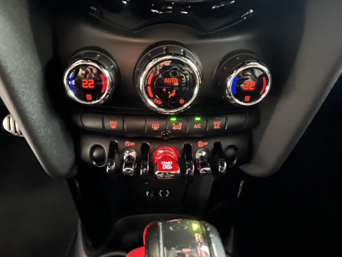 MINI  JOHN COOPER WORKS 2,0 231 ECHAPPEMENT JCW  KEYLESS BLUETOOTH REGULATEUR LIMITEUR FEUX FULL LED SIEGES SPORT JCW