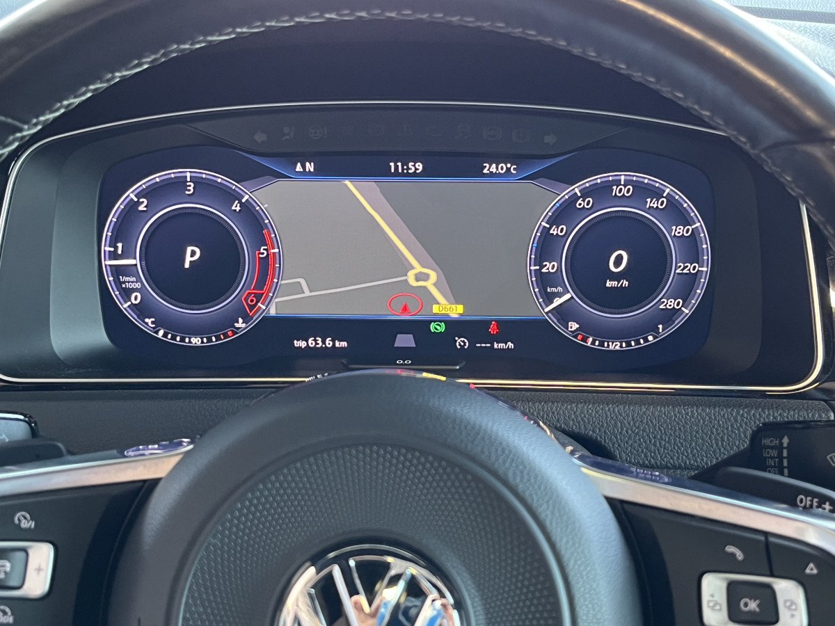 VOLKSWAGEN GOLF  7 GTD 2,0 184 DSG7  TOIT PANO GPS ACC DCC CAMERA APPLE CARPLAY JANTE BRESCIA FEUX FULL LED DIGITAL COCKPIT