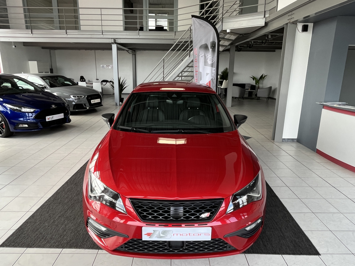 SEAT LEON CUPRA 2,0 TSI 300 DSG6 GPS ACC DCC APPLE CARPLAY KEYLESS FULL LED DIGITAL COCKPIT  ETAT NEUF