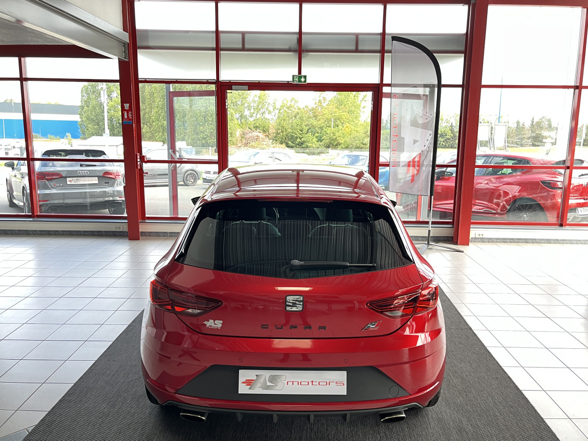 SEAT LEON CUPRA 2,0 TSI 300 DSG6 GPS ACC DCC APPLE CARPLAY KEYLESS FULL LED DIGITAL COCKPIT  ETAT NEUF