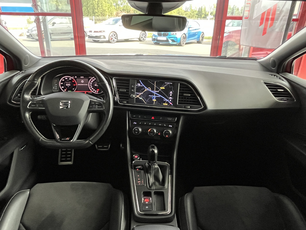 SEAT LEON CUPRA 2,0 TSI 300 DSG6 GPS ACC DCC APPLE CARPLAY KEYLESS FULL LED DIGITAL COCKPIT  ETAT NEUF