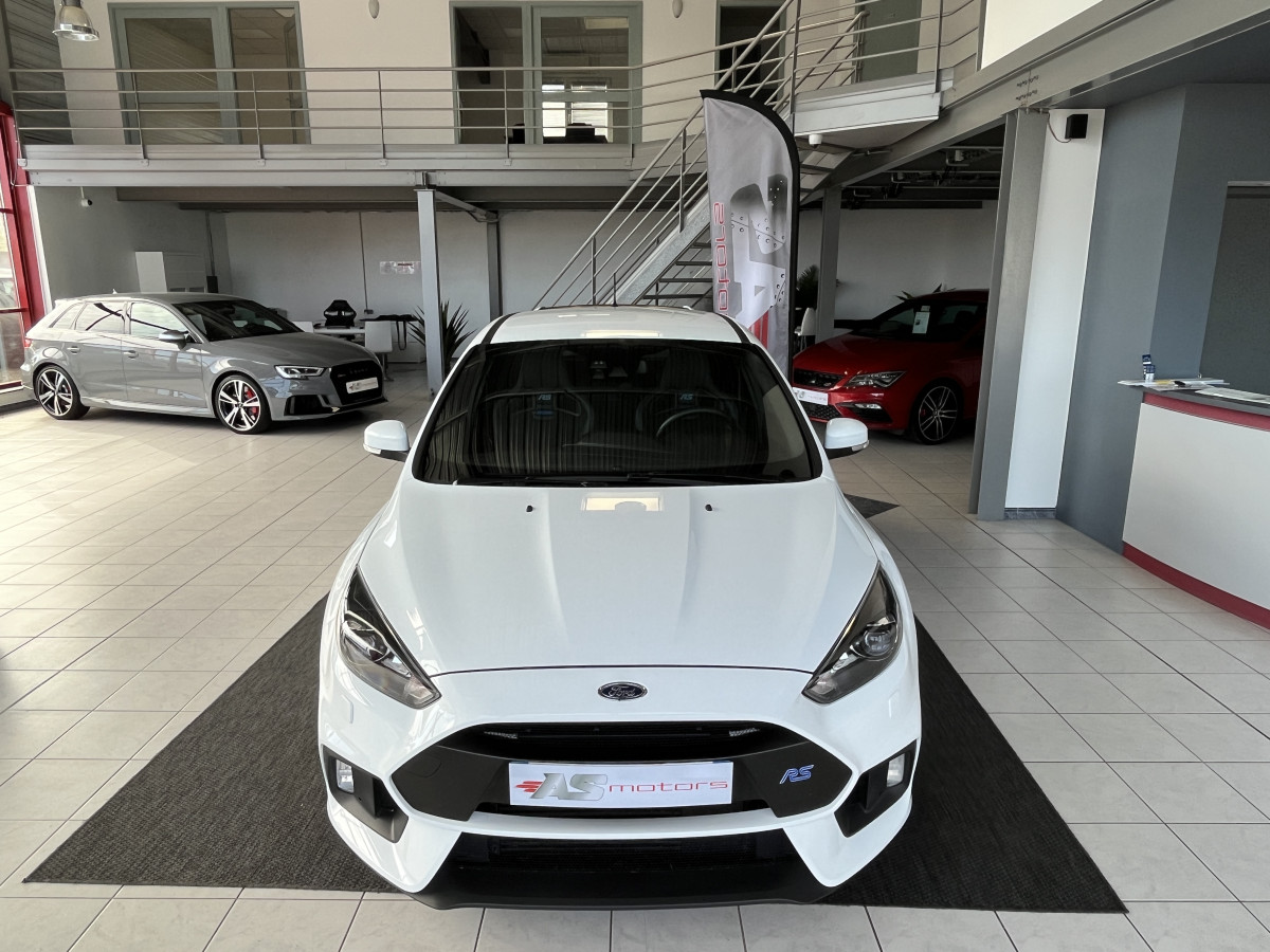 FORD FOCUS RS 2,3 350 4X4  GPS  CAMERA  HIFI SONY KEYLESS  REGULATEUR FEUX BI-XENON APPLE CARPLAY  EXCELLENT ETAT