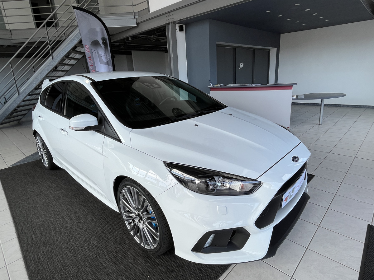 FORD FOCUS RS 2,3 350 4X4  GPS  CAMERA  HIFI SONY KEYLESS  REGULATEUR FEUX BI-XENON APPLE CARPLAY  EXCELLENT ETAT