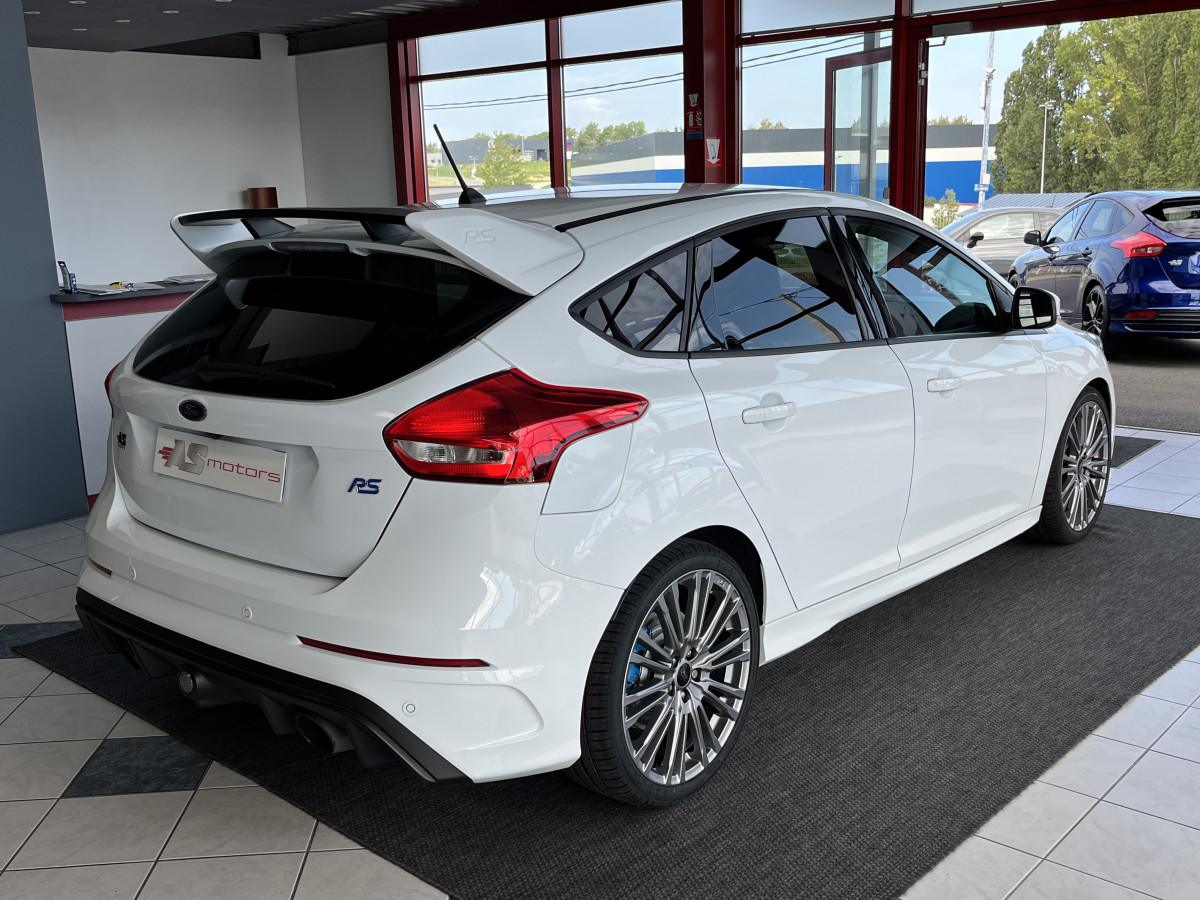 FORD FOCUS RS 2,3 350 4X4  GPS  CAMERA  HIFI SONY KEYLESS  REGULATEUR FEUX BI-XENON APPLE CARPLAY  EXCELLENT ETAT