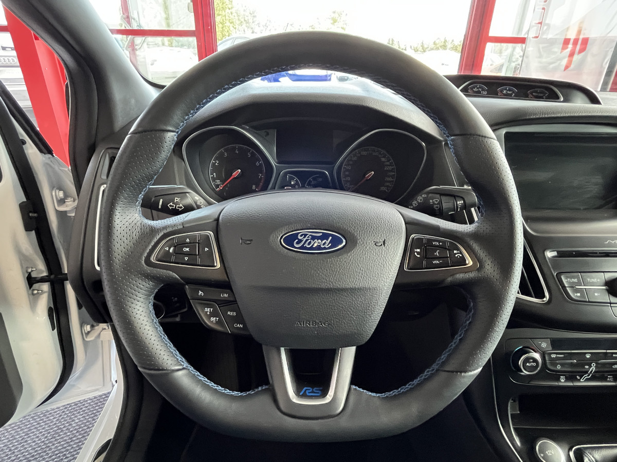 FORD FOCUS RS 2,3 350 4X4  GPS  CAMERA  HIFI SONY KEYLESS  REGULATEUR FEUX BI-XENON APPLE CARPLAY  EXCELLENT ETAT