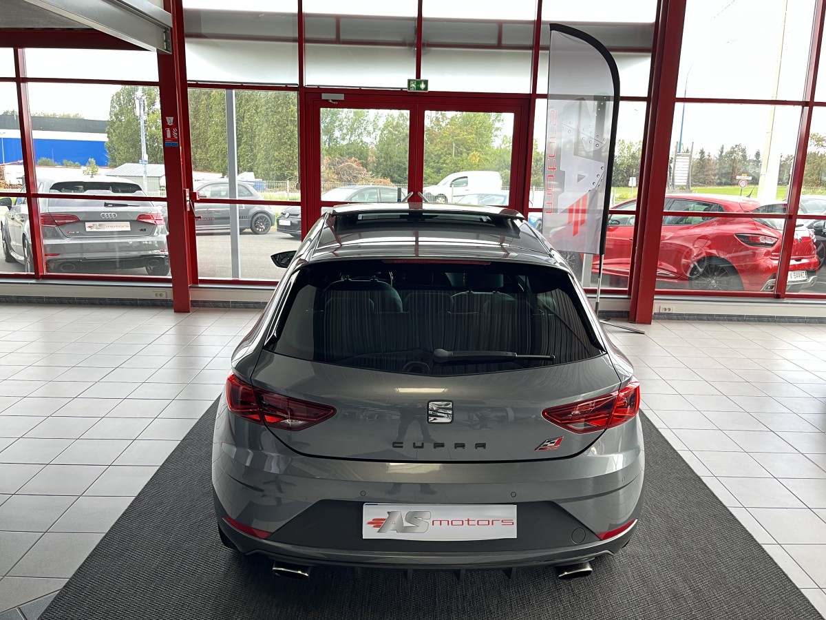 SEAT LEON CUPRA 2,0 TSI 300 DSG6 TOIT PANO GPS CAMERA  ACC DCC  HIFI BEATS APPLE CARPLAY KEYLESS FULL LED DIGITAL COCKPIT  ETAT NEUF FULL OPTIONS