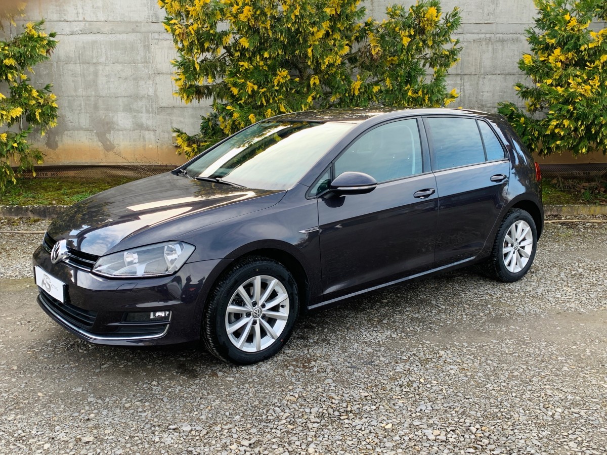 VOLKSWAGEN GOLF 1,6 TDI 110 LOUNGE