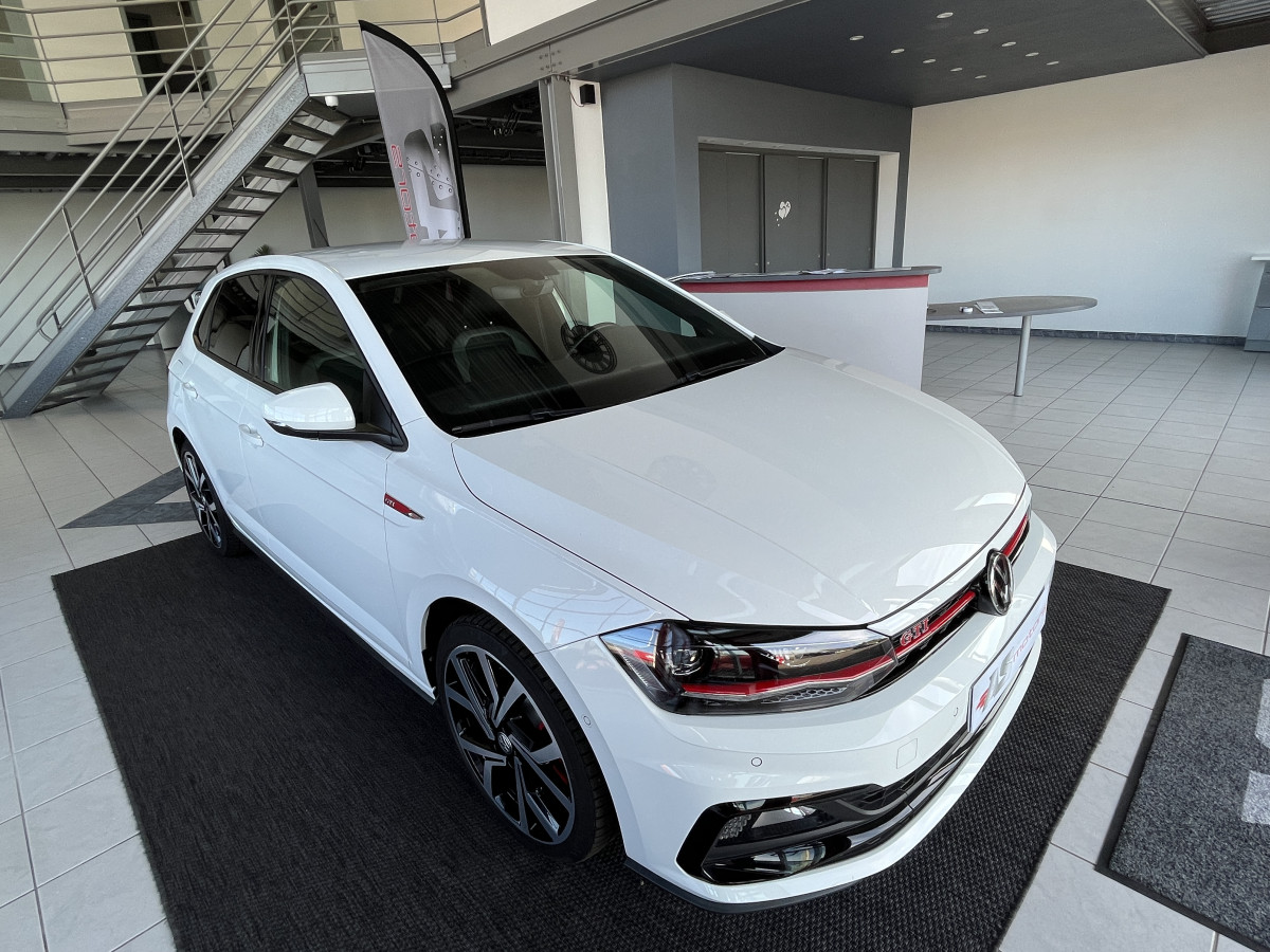 VOLKSWAGEN  POLO 2,0 TSI 200 DSG6  ACC DMS PARK PILOT  APPLE CARPLAY DIGITAL COCKPIT JANTES BRESCIA FULL LED ETAT NEUF