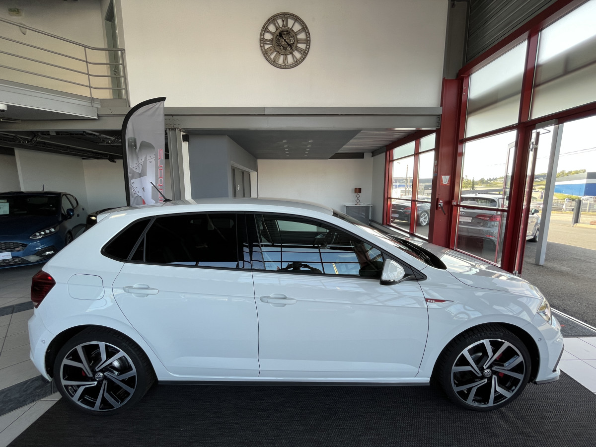 VOLKSWAGEN  POLO 2,0 TSI 200 DSG6  ACC DMS PARK PILOT  APPLE CARPLAY DIGITAL COCKPIT JANTES BRESCIA FULL LED ETAT NEUF