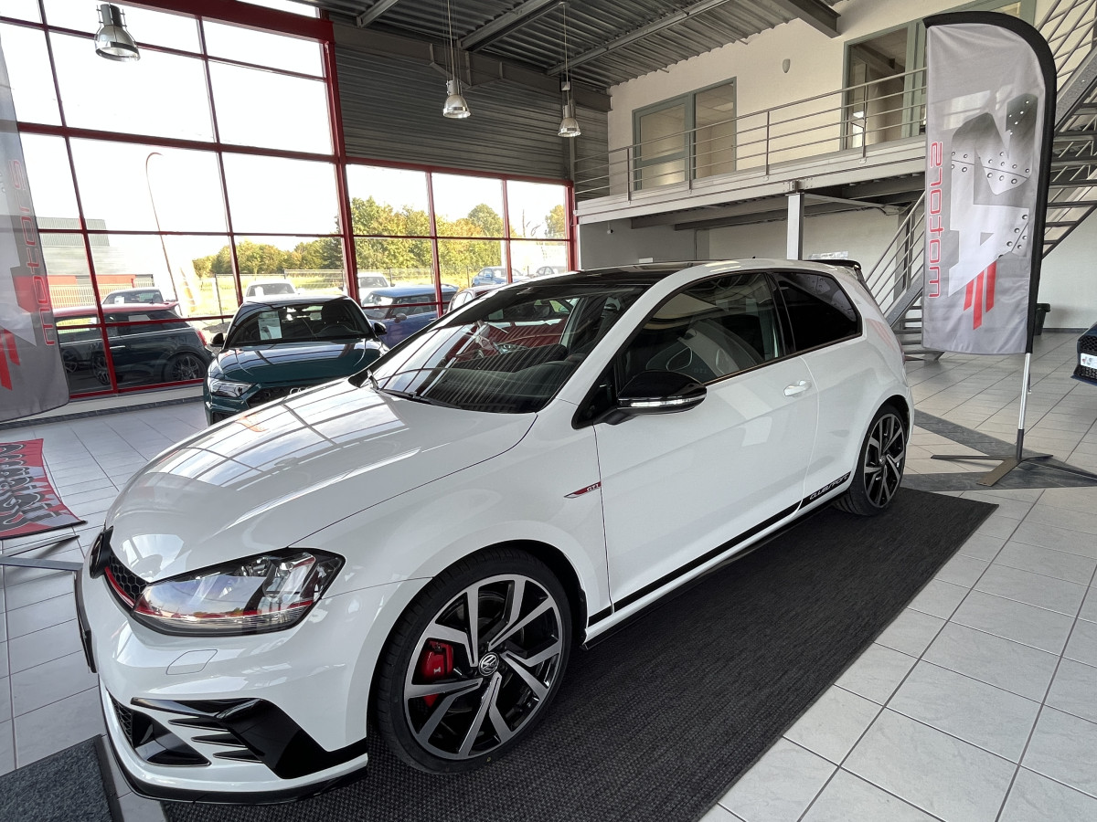 VOLKSWAGEN GOLF GTI CLUBSPORT 2,0 TSI 265 DSG6 GPS DCC REGULATEUR SIEGES RECARO HIFI DYNAUDIO BI-XENON EXCELLENT ETAT