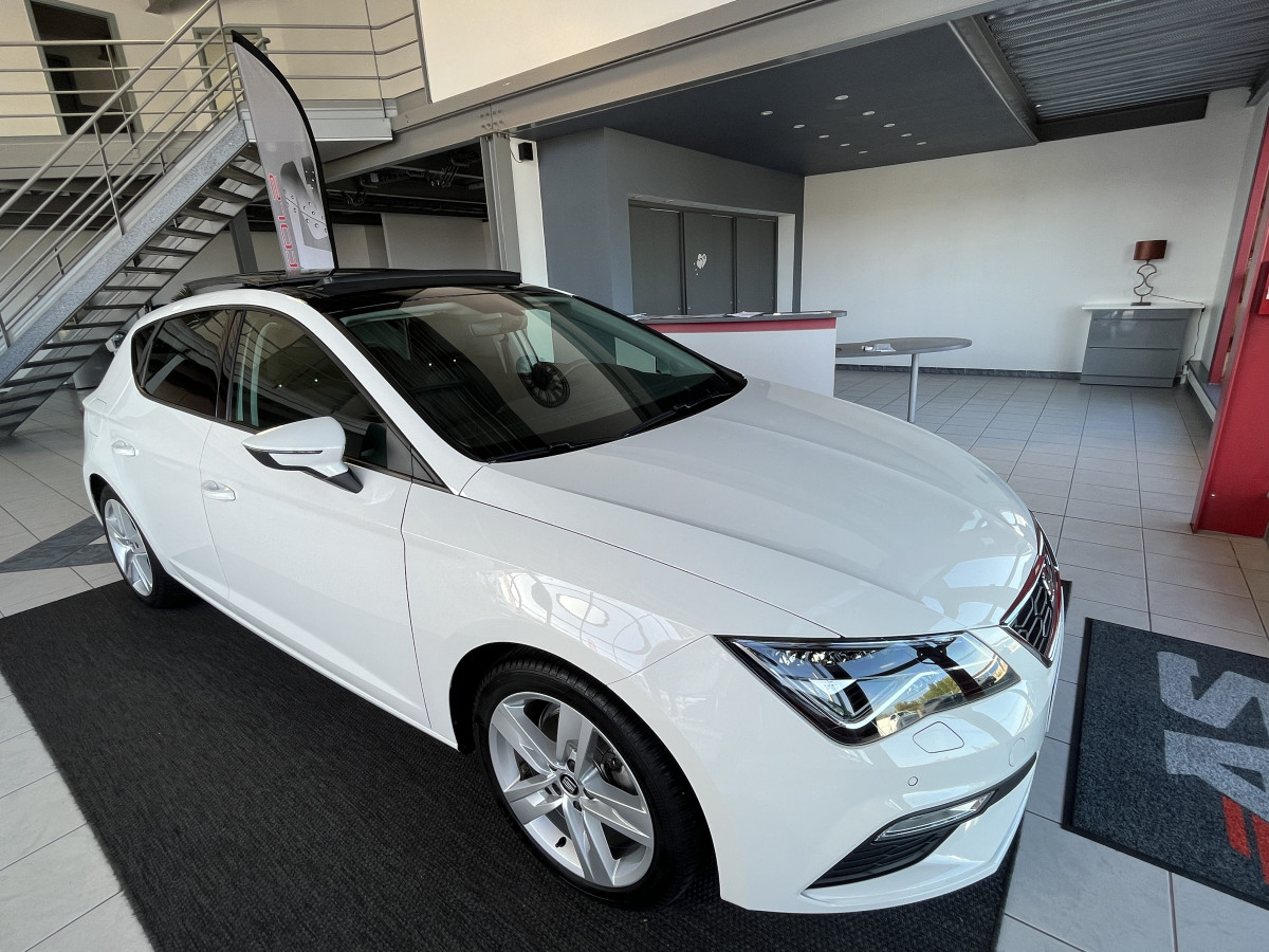 SEAT LEON FR 1,5 TSI 150 TOIT PANO GPS CAMERA REGULATEUR FEUX LED DIGITAL COCKPIT ETAT NEUF