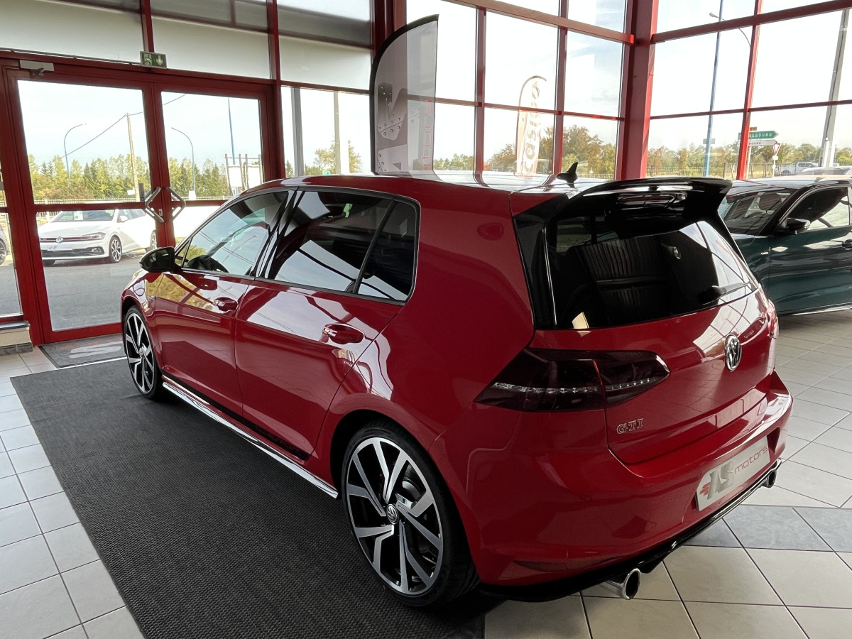 VOLKSWAGEN GOLF GTI CLUBSPORT 2,0 TSI 265 DSG6 GPS CAMERA ACC DCC REGULATEUR SIEGES RECARO HIFI DYNAUDIO BI-XENON EXCELLENT ETAT