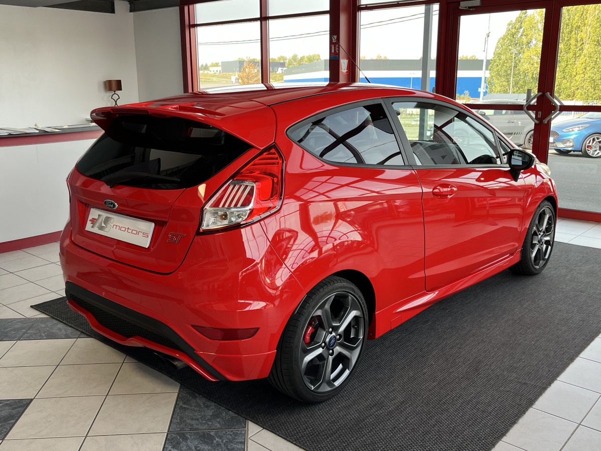 FORD FIESTA ST 1,6 182 PACK PERF REGULATEUR KEYLESS RECARO PACK HIVER  HIFI SONY EXCELLENT ETAT