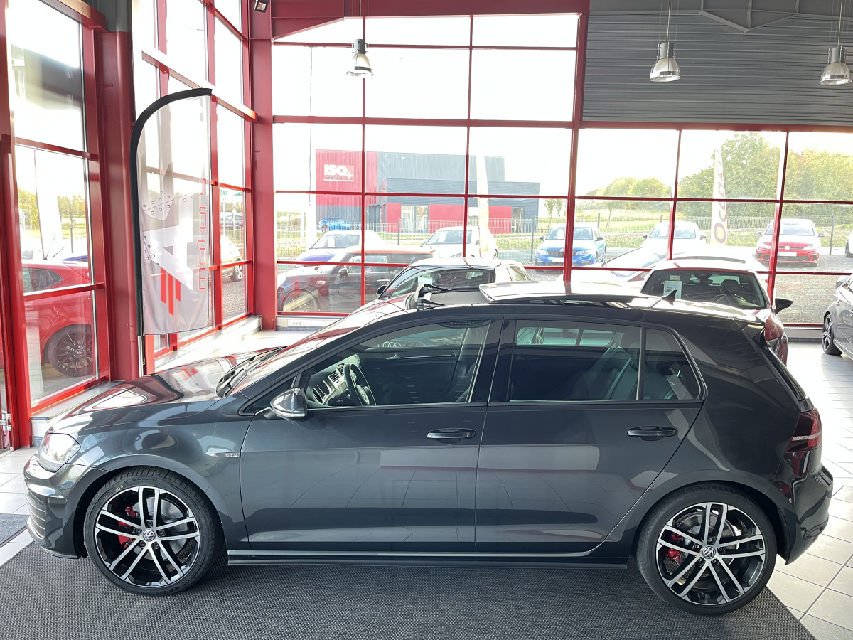 VOLKSWAGEN GOLF  7 GTD 2,0 184 DSG6  TOIT PANO GPS DCC PARK PILOT FEUX BI-XENON REGULATEUR EXCELLENT ETAT