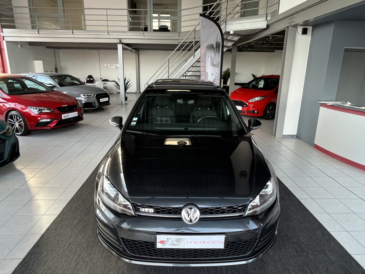 VOLKSWAGEN GOLF  7 GTD 2,0 184 DSG6  TOIT PANO GPS DCC PARK PILOT FEUX BI-XENON REGULATEUR EXCELLENT ETAT