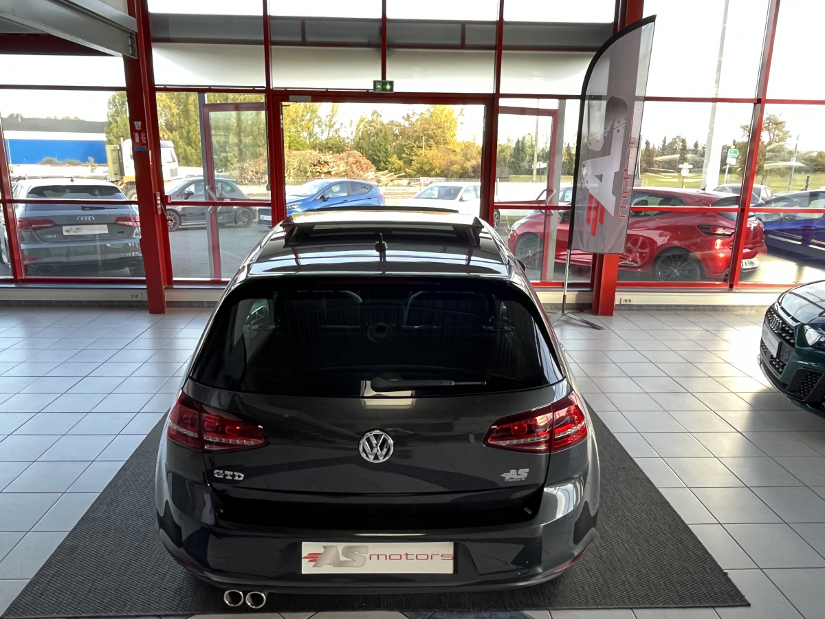 VOLKSWAGEN GOLF  7 GTD 2,0 184 DSG6  TOIT PANO GPS DCC PARK PILOT FEUX BI-XENON REGULATEUR EXCELLENT ETAT