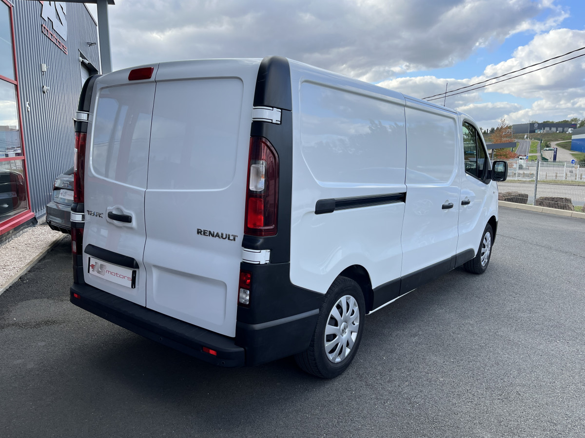 RENAULT TRAFIC L2 H1 1,6 DCI 120 CONFORT EXCELLENT ETAT