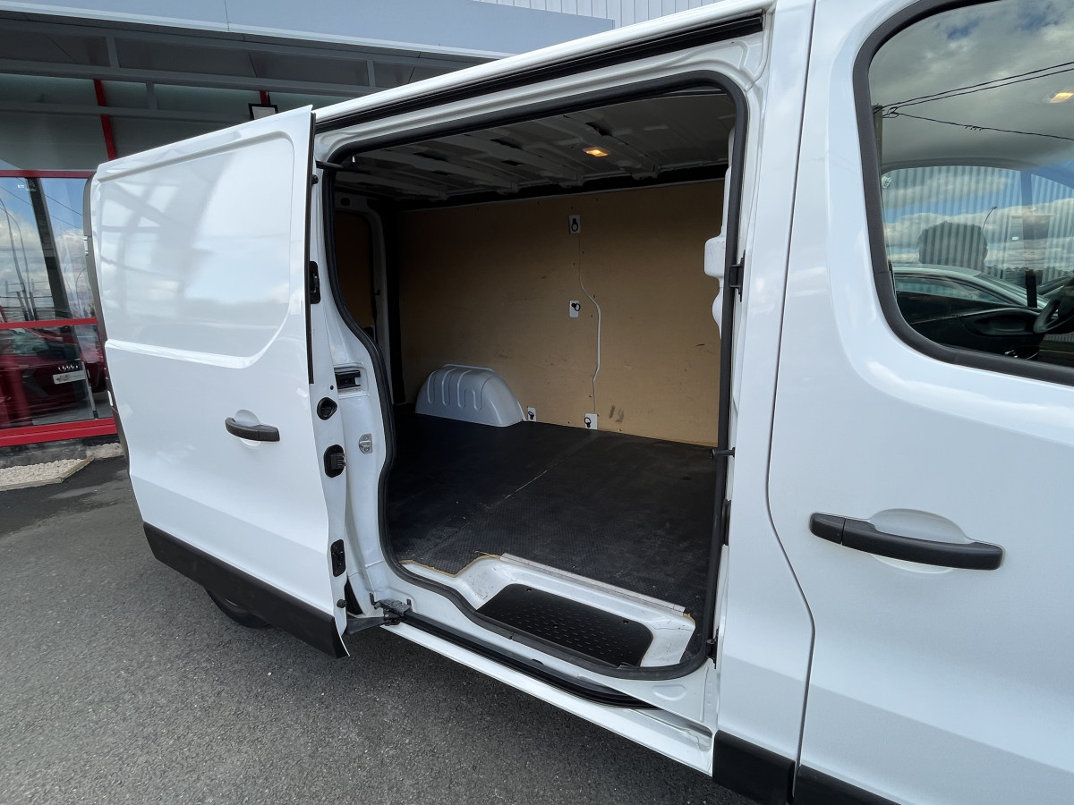 RENAULT TRAFIC L2 H1 1,6 DCI 120 CONFORT EXCELLENT ETAT