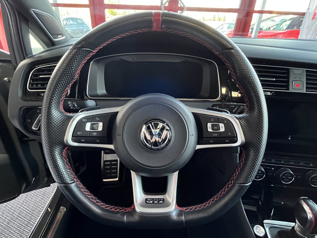 VOLKSWAGEN GOLF  7 TCR  2,0 TSI 290 DSG7 TOIT PANO GPS CAMERA DCC ACC FULL LED DYNAUDIO KEYLESS DIGITAL COCKPIT  ETAT NEUF