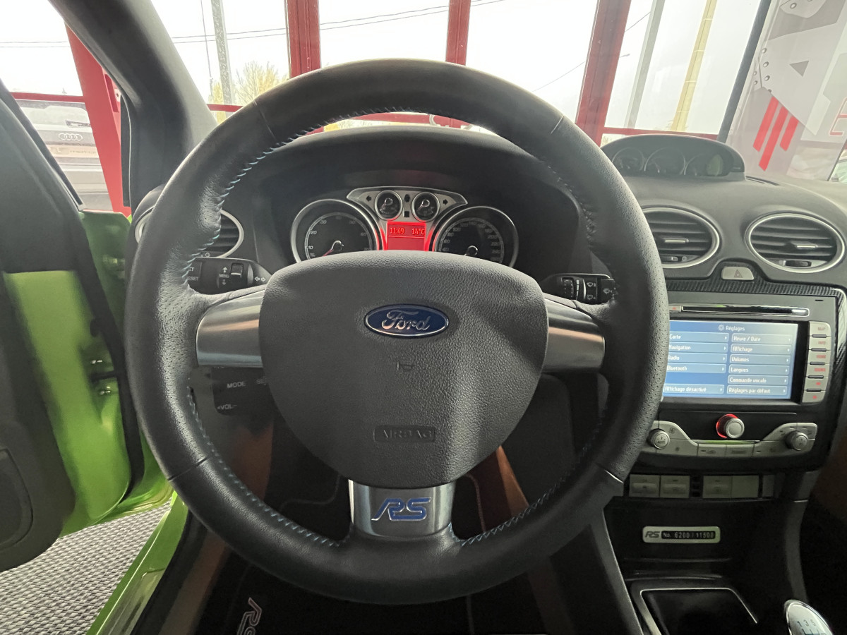 FORD FOCUS RS 2,5 305 GPS CAMERA BLUTOOTH KEYLESS BI-XENON PREMIERE MAIN ETAT COLLECTOR