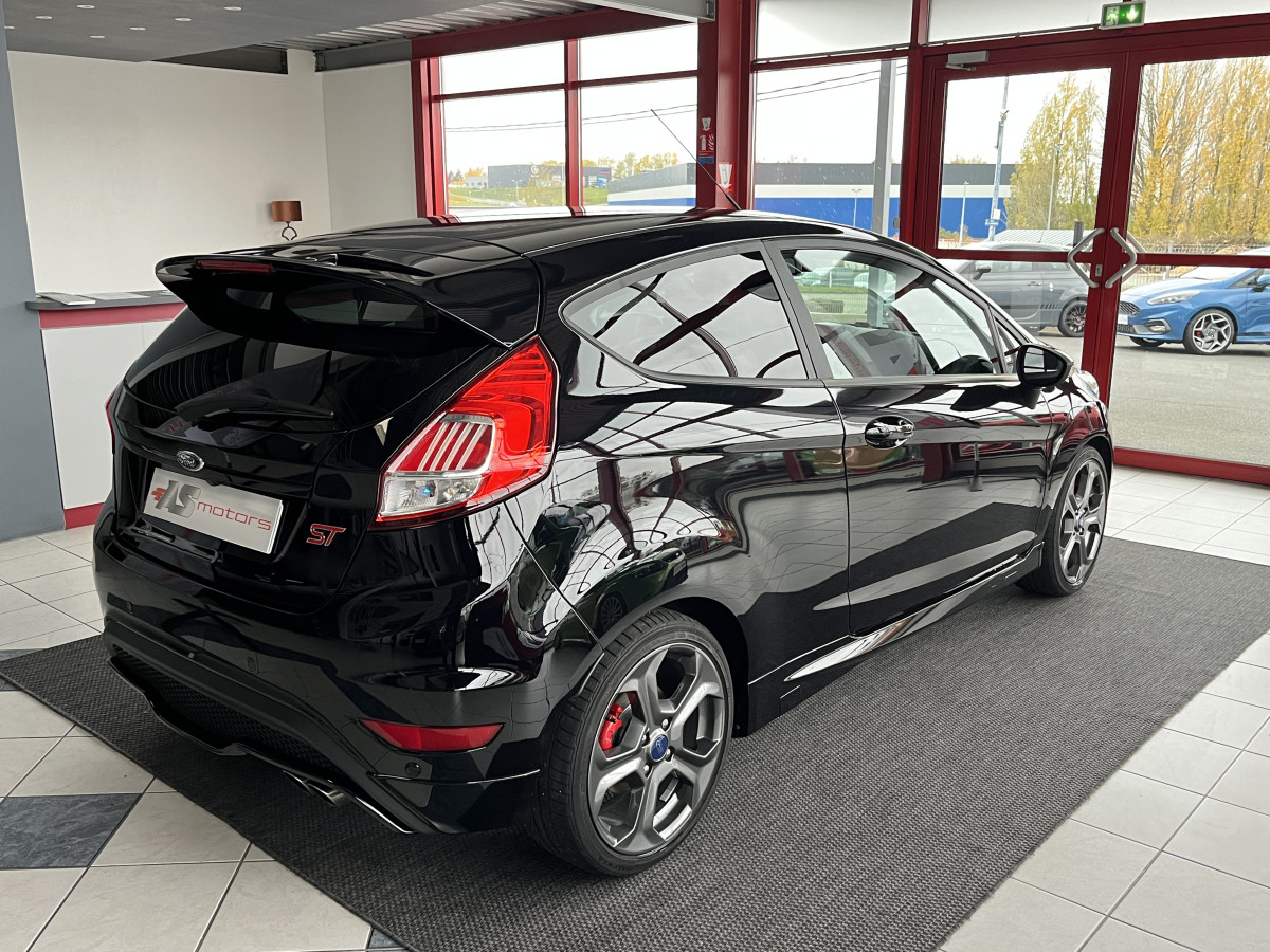 FORD FIESTA ST 1,6 182 FULL OPTIONS PACK PERF GPS CAMERA REGULATEUR KEYLESS SONY ETAT PROCHE DU NEUF