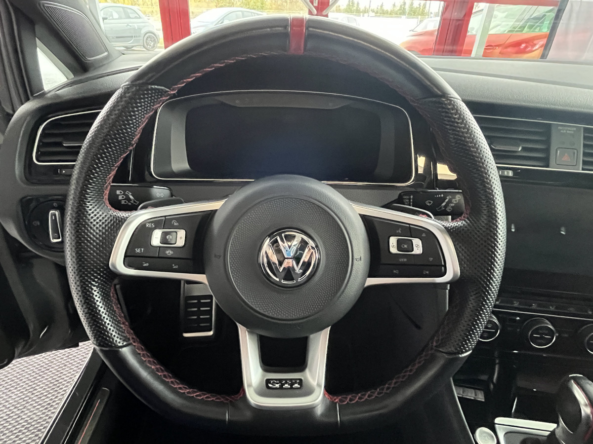 VOLKSWAGEN GOLF  7 TCR  2,0 TSI 290 DSG7 TOIT PANO GPS CAMERA DCC ACC FULL LED AKRAPOVIC KEYLESS DIGITAL COCKPIT  ETAT NEUF