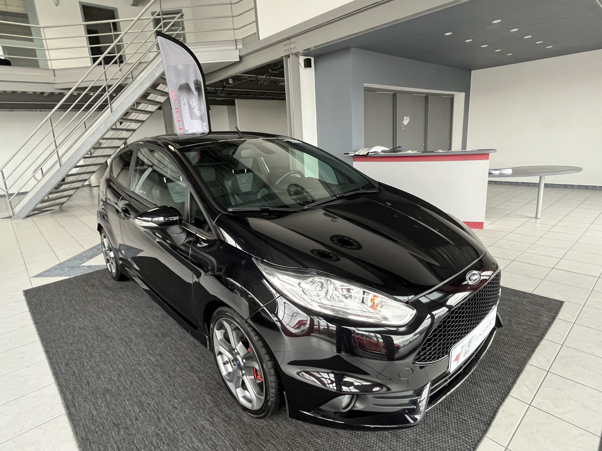 FORD FIESTA 1,6 182 PACK PERFORMANCE GPS CAMERA REGULATEUR SONY KEYLESS RECARO EXCELLENT ETAT