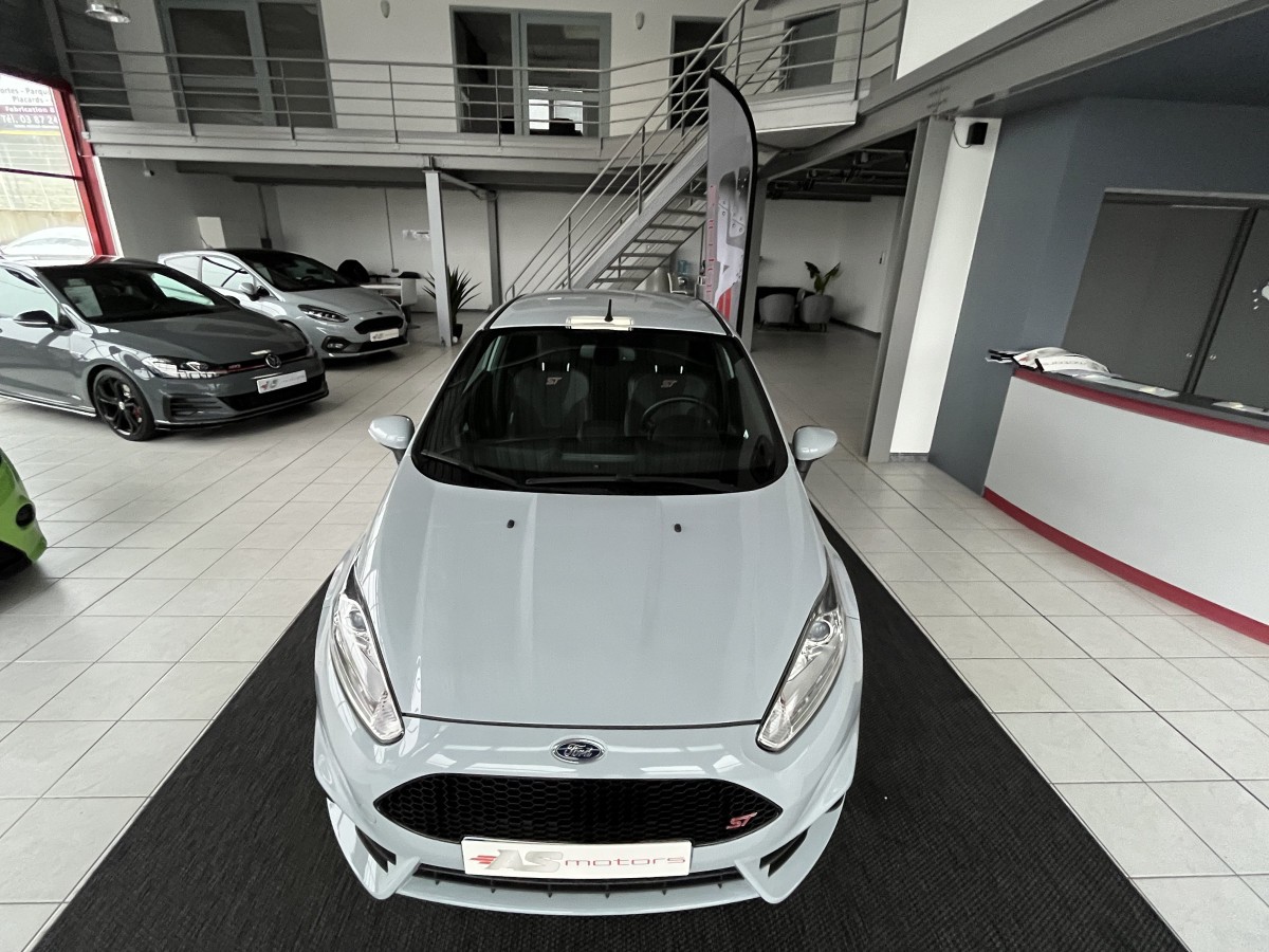 FORD FIESTA ST 1,6 200 EDITION LIMITED PACK PERF GPS SONY BLUETOOTH RECARO PACK HIVER EXCELLENT ETAT