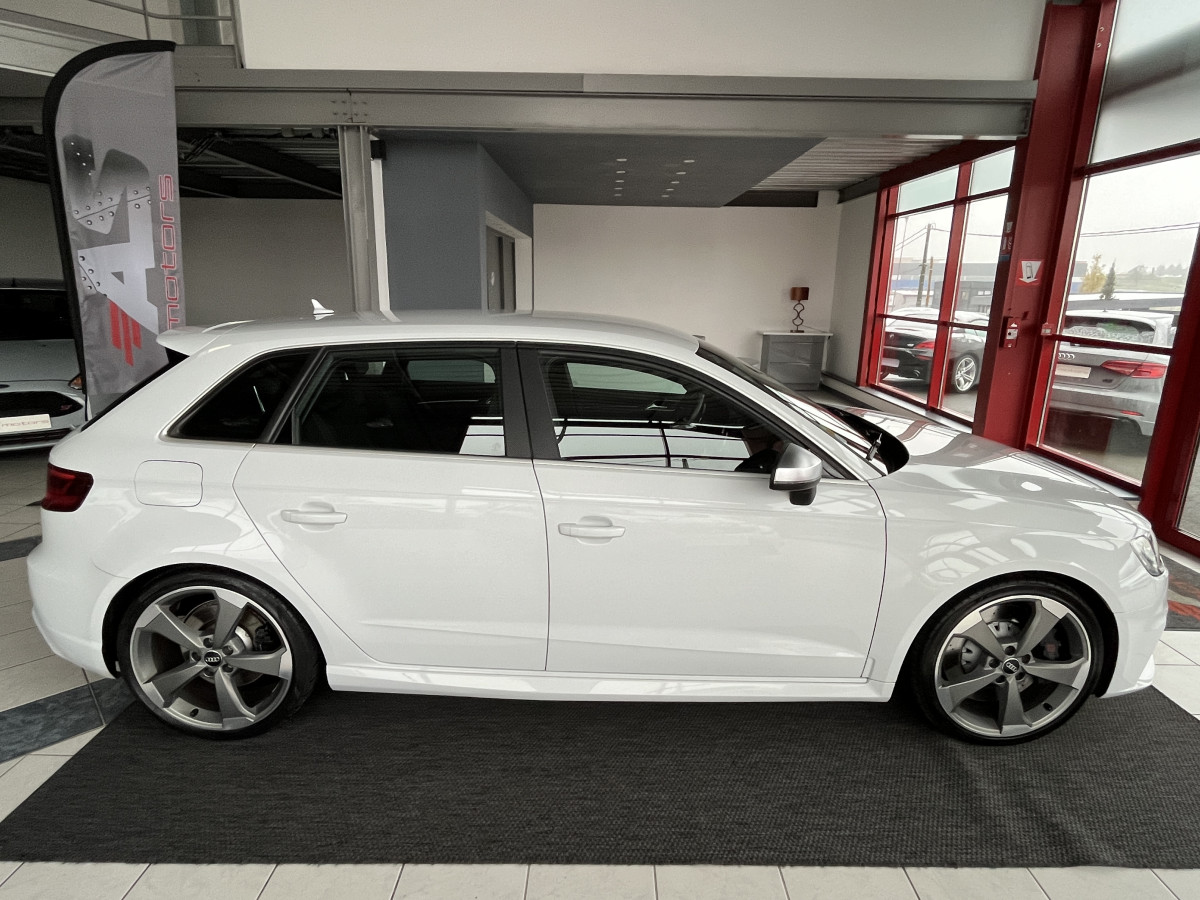 AUDI RS3 SPORTBACK 2,5 TFSI 367 S-TRONIC 7 QUATTRO GPS FULL LED  ECHAPPEMENT RS REGULATEUR ADAPTATIF JANTES ROTOR AUDI DRIVE SELECT EXCELLENT ETAT