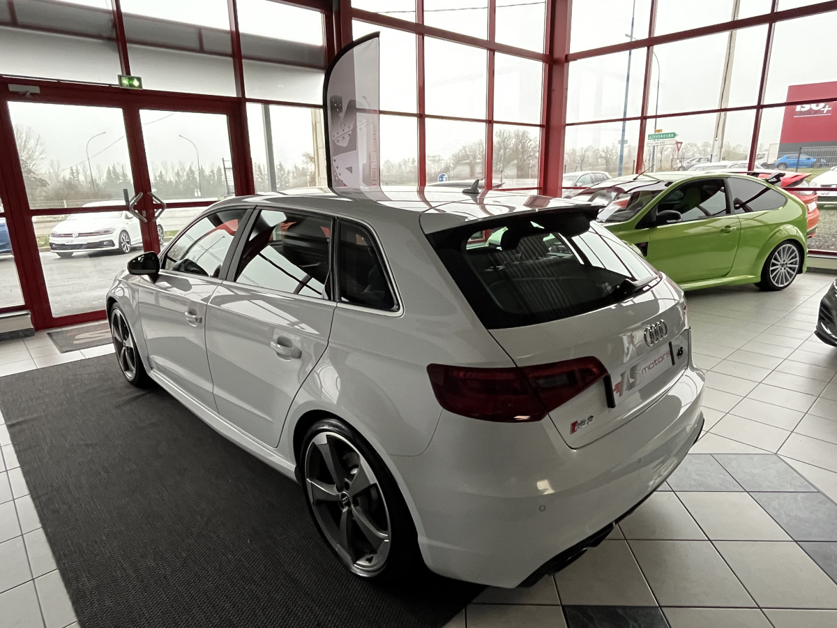 AUDI RS3 SPORTBACK 2,5 TFSI 367 S-TRONIC 7 QUATTRO GPS FULL LED  ECHAPPEMENT RS REGULATEUR ADAPTATIF JANTES ROTOR AUDI DRIVE SELECT EXCELLENT ETAT