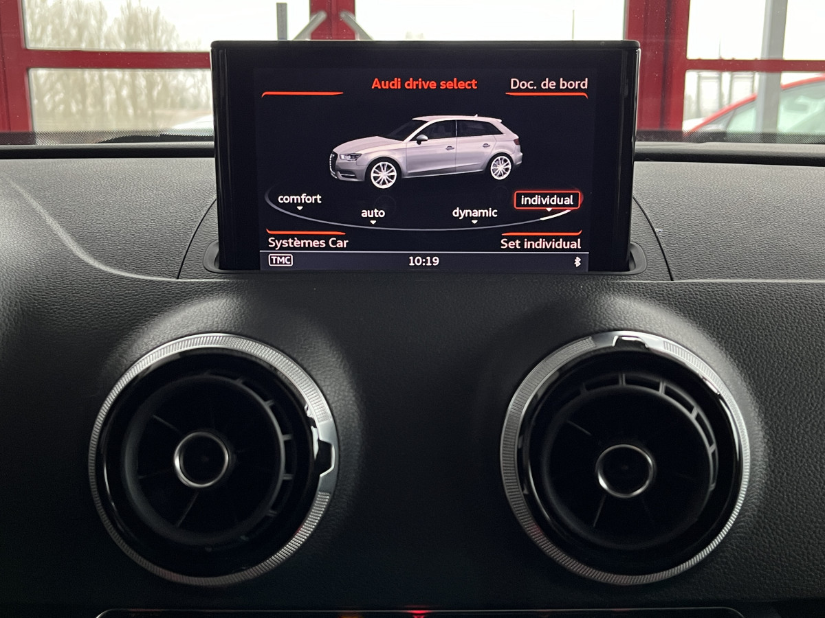 AUDI RS3 SPORTBACK 2,5 TFSI 367 S-TRONIC 7 QUATTRO GPS FULL LED  ECHAPPEMENT RS REGULATEUR ADAPTATIF JANTES ROTOR AUDI DRIVE SELECT EXCELLENT ETAT