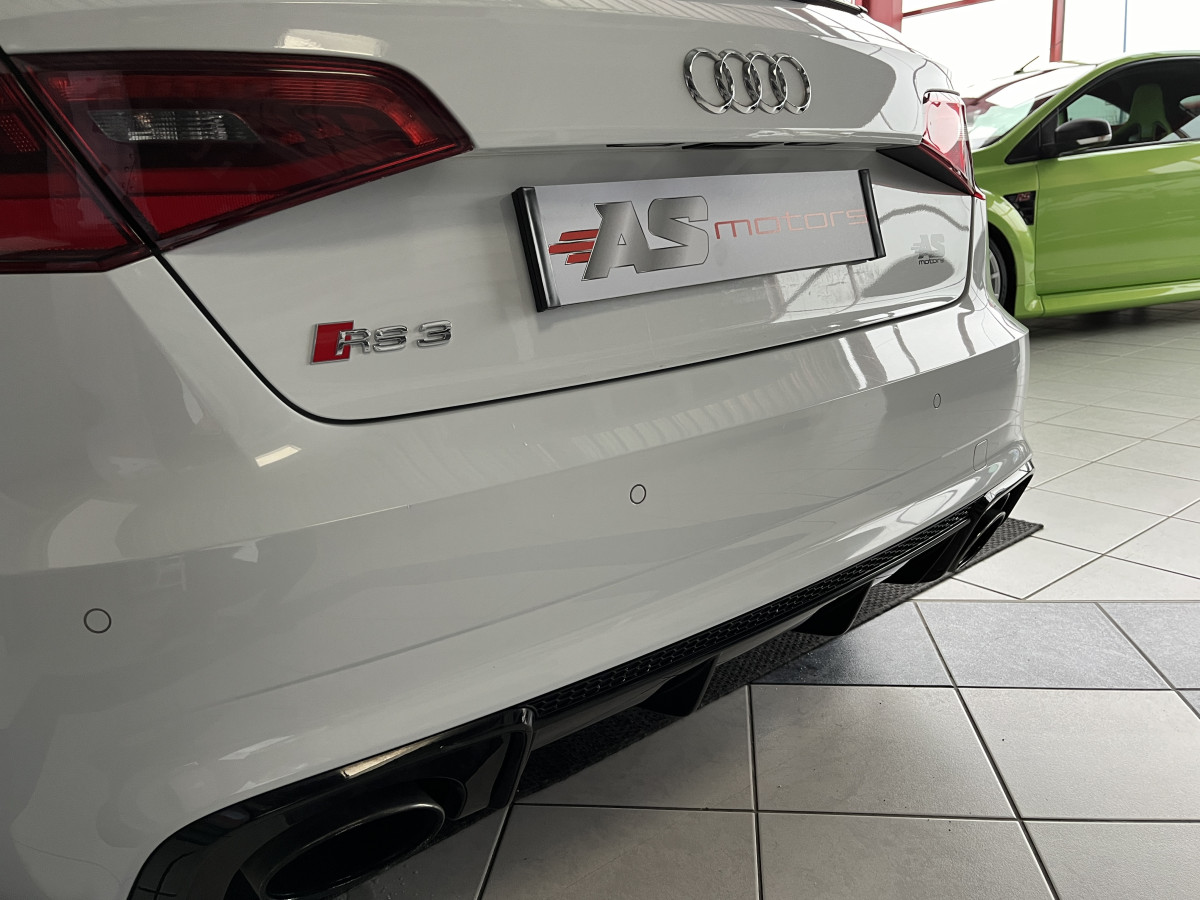 AUDI RS3 SPORTBACK 2,5 TFSI 367 S-TRONIC 7 QUATTRO GPS FULL LED  ECHAPPEMENT RS REGULATEUR ADAPTATIF JANTES ROTOR AUDI DRIVE SELECT EXCELLENT ETAT