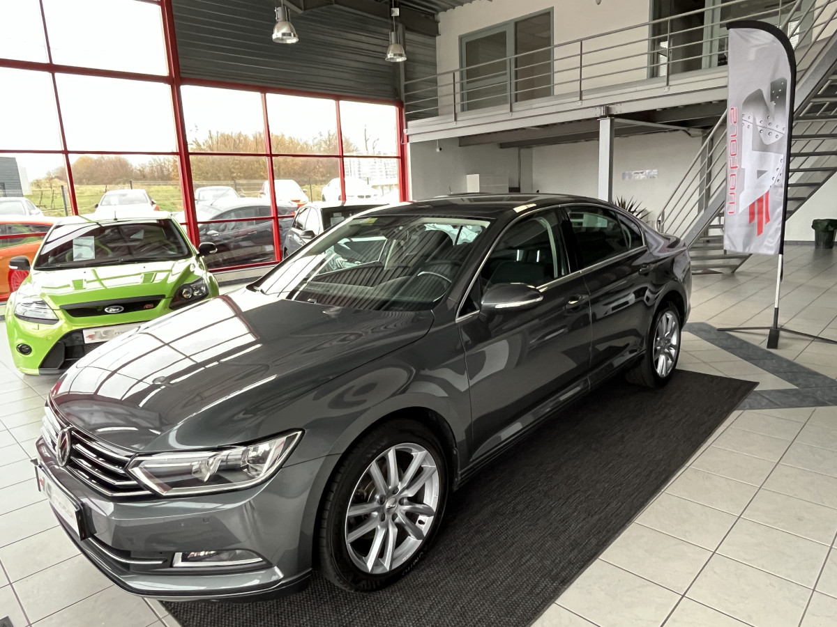 VOLKSWAGEN PASSAT CONFORTLINE BUSINESS 2,0 TDI 150 DSG6 GPS CAMERA REGULATEUR BLUETOOTH PACK HIVER EXCELLENT ETAT