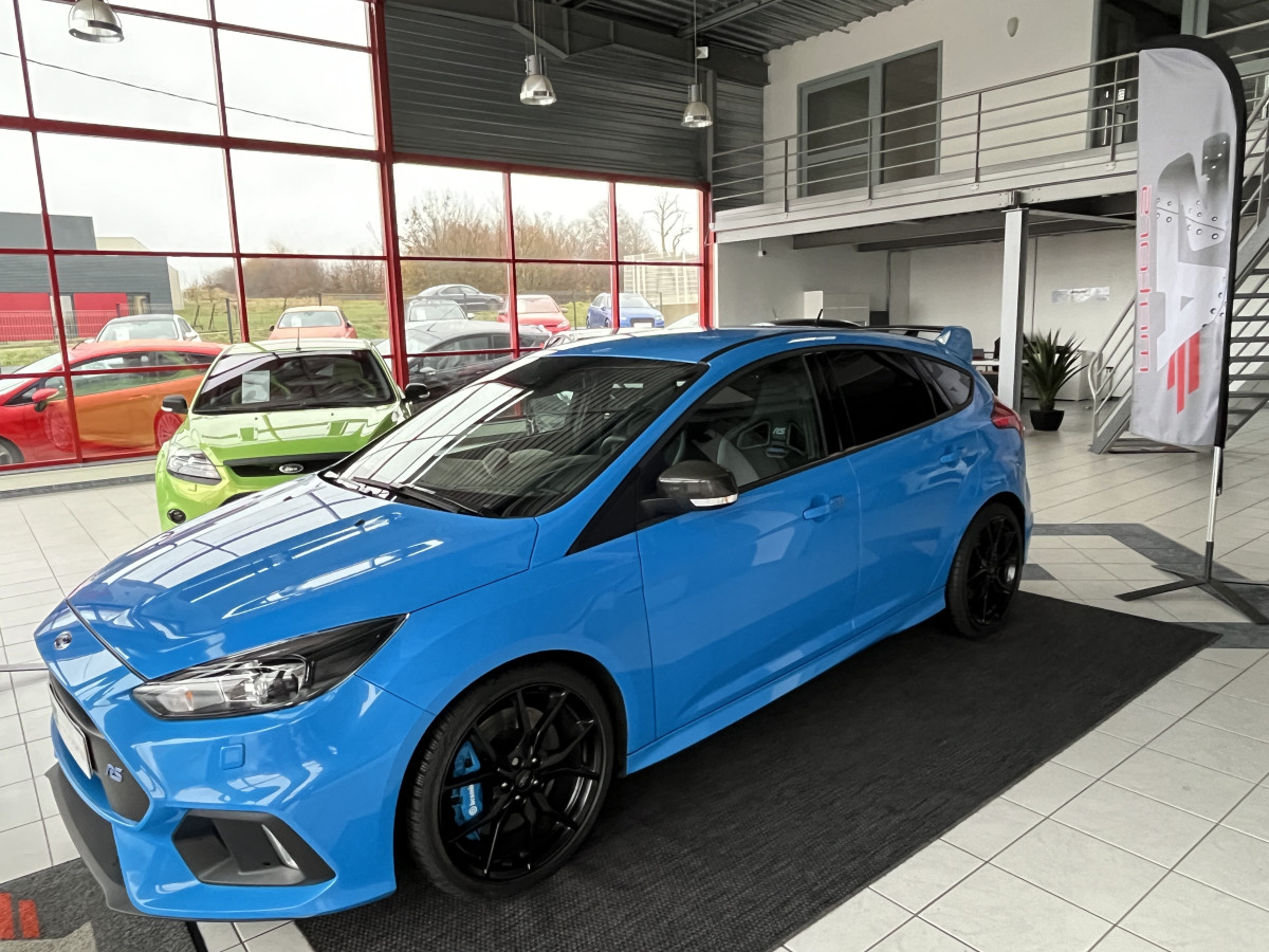 FORD FOCUS RS 2,3 350 4X4 GPS HIFI SONY REGULATEUR APPLE CARPLAY KEYLESS BI-XENON SIEGES RECARO BAQUET RS ETAT PROCHE DU NEUF