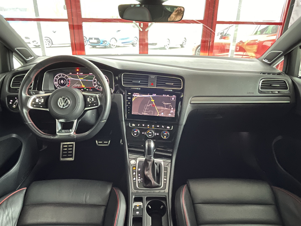 VOLKSWAGEN GOLF 7 2,0 TSI 245 PERFORMANCE  TOIT PANORAMIQUE CARPLAY GPS CAMERA ACC DCC HIFI DYNAUDIO KEYLESS FULL LED FULL CUIR JANTES BRESCIA DIGITAL COCKPIT ETAT NEUF