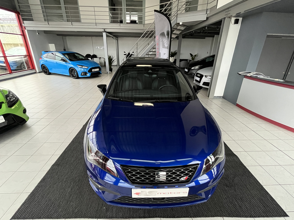 SEAT LEON CUPRA 2,0 TSI 300 TOIT PANORAMIQUE GPS CAMERA ACC DCC FULL LED KEYLESS APPLE CARPLAY ETAT NEUF