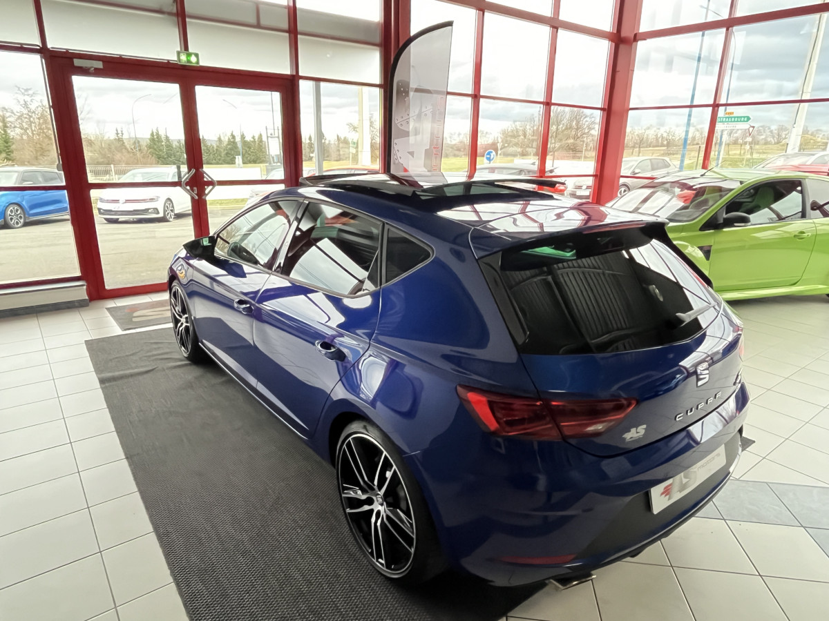 SEAT LEON CUPRA 2,0 TSI 300 TOIT PANORAMIQUE GPS CAMERA ACC DCC FULL LED KEYLESS APPLE CARPLAY ETAT NEUF