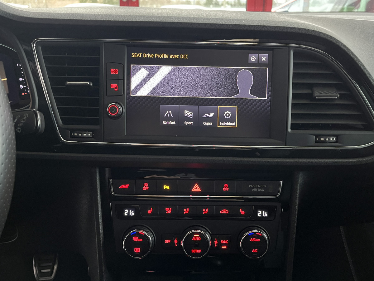 SEAT LEON CUPRA 2,0 TSI 300 TOIT PANORAMIQUE GPS CAMERA ACC DCC FULL LED KEYLESS APPLE CARPLAY ETAT NEUF