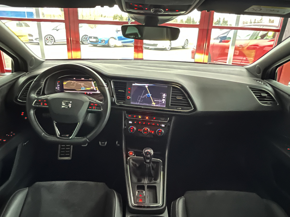 SEAT LEON CUPRA 2,0 TSI 300 TOIT PANORAMIQUE GPS CAMERA ACC DCC FULL LED KEYLESS APPLE CARPLAY ETAT NEUF