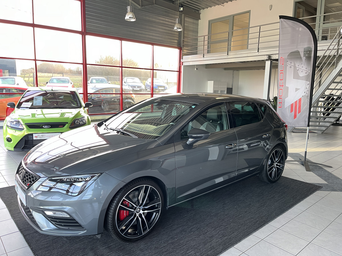 SEAT LEON CUPRA 2,0 TSI 300 DSG6 GPS ACC DCC APPLE CARPLAY  FULL LED DIGITAL COCKPIT  ETAT NEUF