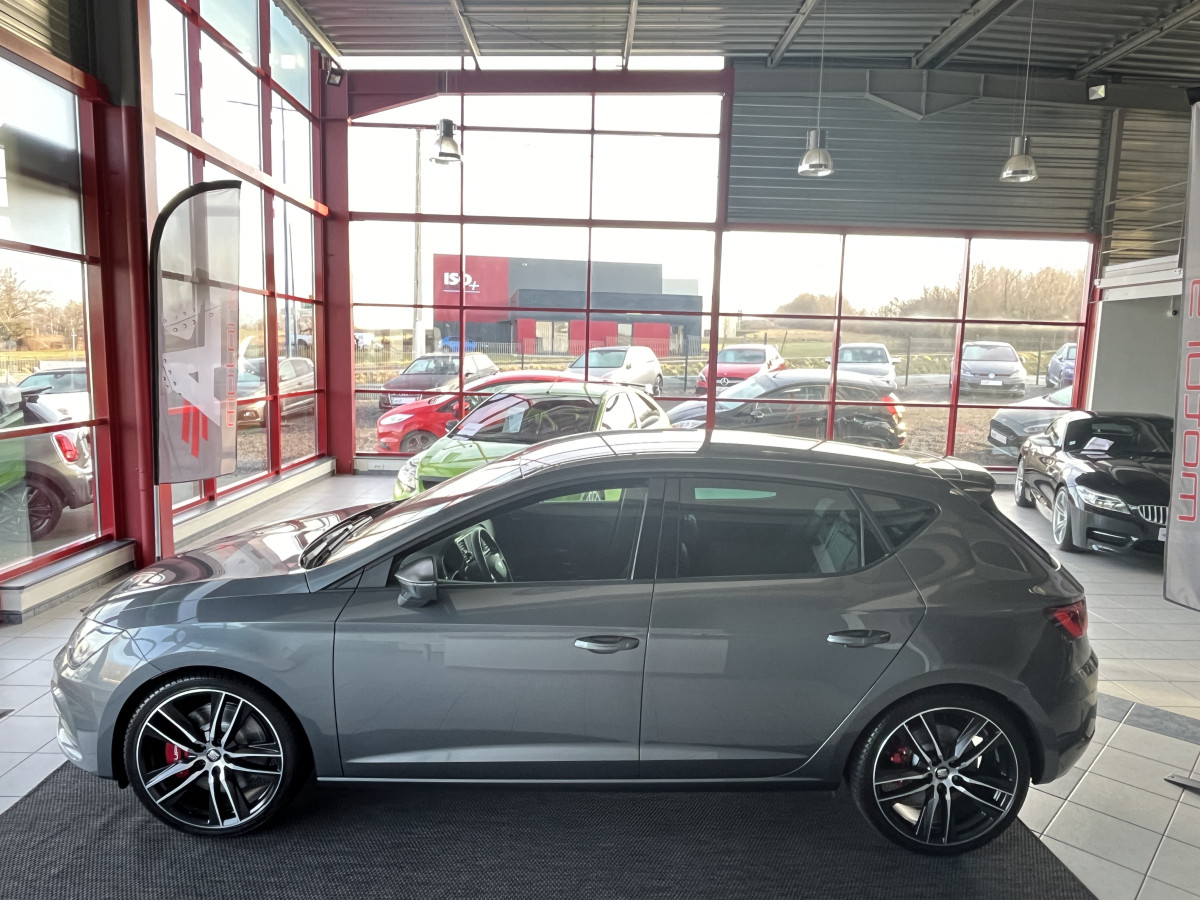 SEAT LEON CUPRA 2,0 TSI 300 DSG6 GPS ACC DCC APPLE CARPLAY  FULL LED DIGITAL COCKPIT  ETAT NEUF