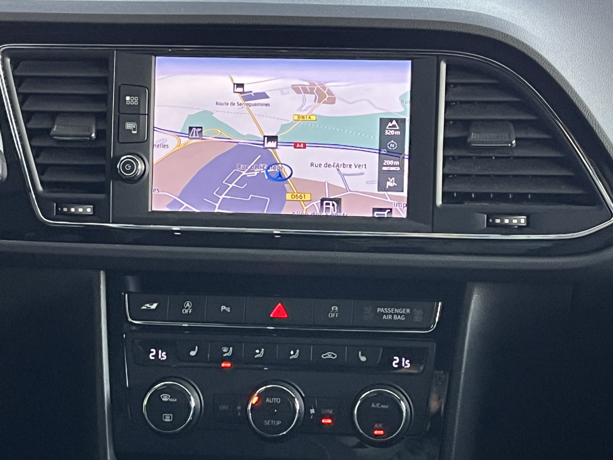 SEAT LEON CUPRA 2,0 TSI 300 DSG6 GPS ACC DCC APPLE CARPLAY  FULL LED DIGITAL COCKPIT  ETAT NEUF