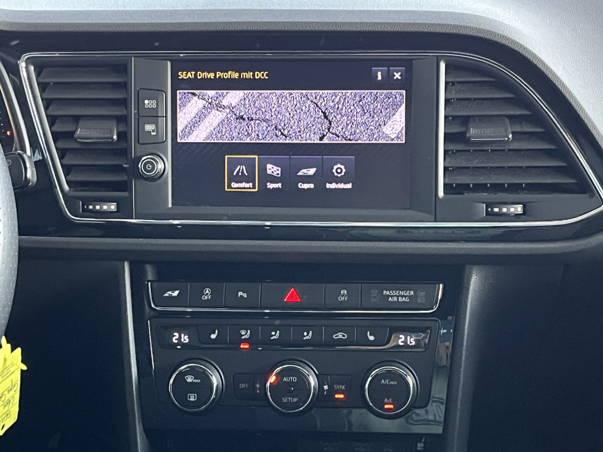 SEAT LEON CUPRA 2,0 TSI 300 DSG6 GPS ACC DCC APPLE CARPLAY  FULL LED DIGITAL COCKPIT  ETAT NEUF