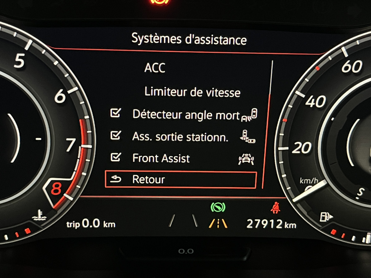 VOLKSWAGEN GOLF  7 TCR  2,0 TSI 290 DSG7 TOIT PANORAMIQUE GPS  DCC ACC FULL LED  DIGITAL PARK PILOT COCKPIT JANTES 19  ETAT NEUF