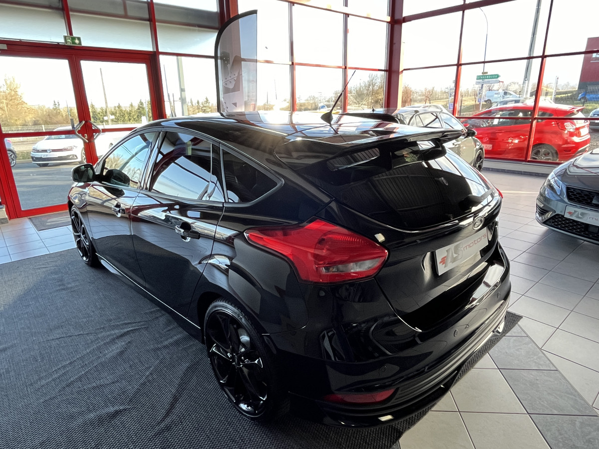 FORD FOCUS ST 2,0 250 PACK PERFORMANCE GPS  SONY  RECARO PACK HIVER BLUETOOTH BI-XENON FULL BLACK   EXCELLENT ETAT