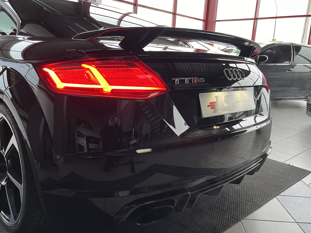 AUDI TTRS 2,5 TFSI 400 QUATTRO S-TRONIC 7 GPS CAMERA AUDI MAGNETIC RIDE KEYLESS APPLE CARPLAY DRIVE SELECT REGULATEUR ECHAPPEMENT RS DIGITAL COCKPIT  PACK CARBON HIFI B&O SIEGES RS FEUX FULL LED ETAT NEUF