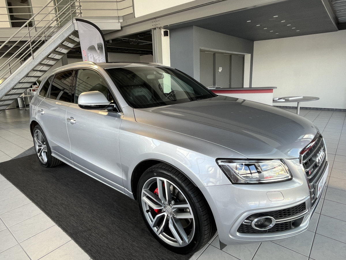 AUDI SQ5 TDI V6 326 COMPETITION BVA8 QUATTRO GPS TOIT PANORAMIQUE CAMERA REGULATEUR ADAPTATIF  ALU BROSSE BI-XENON DRIVE SELECT JANTES 21  EXCELLENT ETAT