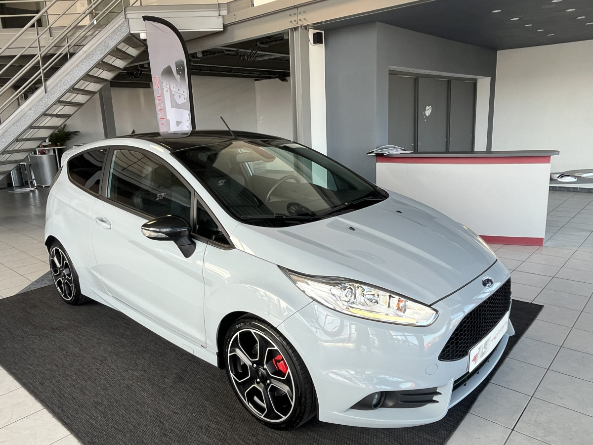 FORD FIESTA ST 1,6 200 EDITION LIMITED PACK PERF GPS CAMERA KEYLESS  REGULATEUR SONY BLUETOOTH EXCELLENT ETAT