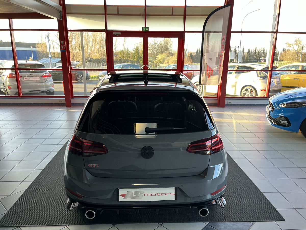 VOLKSWAGEN GOLF  7 TCR  2,0 TSI 290 DSG7  TOIT PANORAMIQUE GPS CAMERA APPLE CARPLAY DCC ACC FULL LED DYNAUDIO PARK PILOT KEYLESS DIGITAL COCKPIT  EXCELLENT ETAT